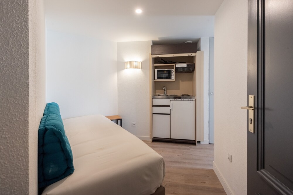 

Roma - Saint-Tropez - Residhotel Les Coralynes