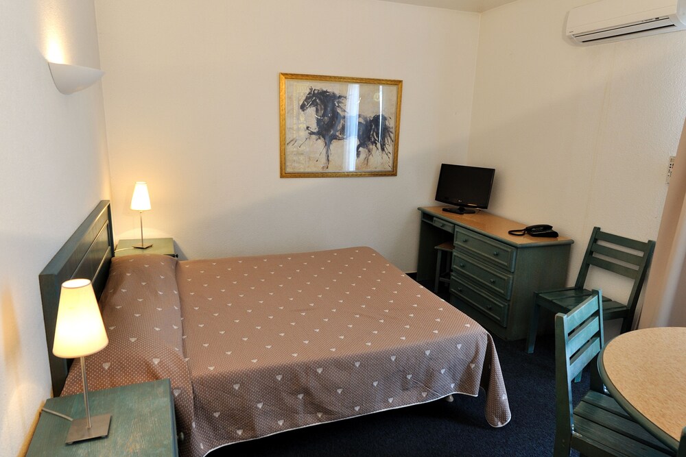 

Roma - Mandelieu La Napoule - Residhotel Les Coralynes