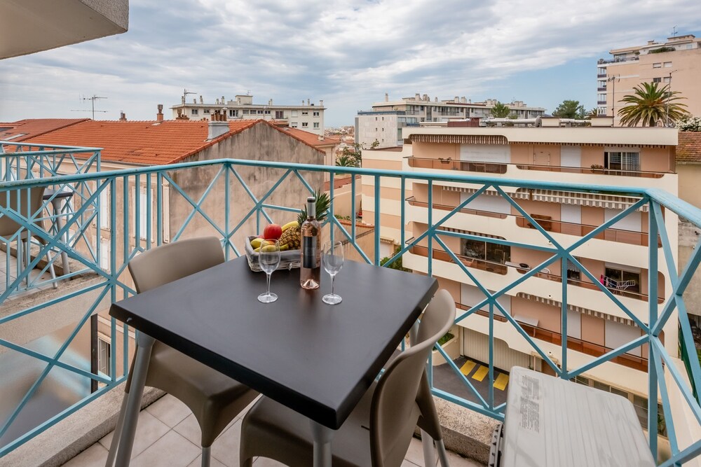 

Roma - Antibes - Juan Les Pins - Residhotel Les Coralynes