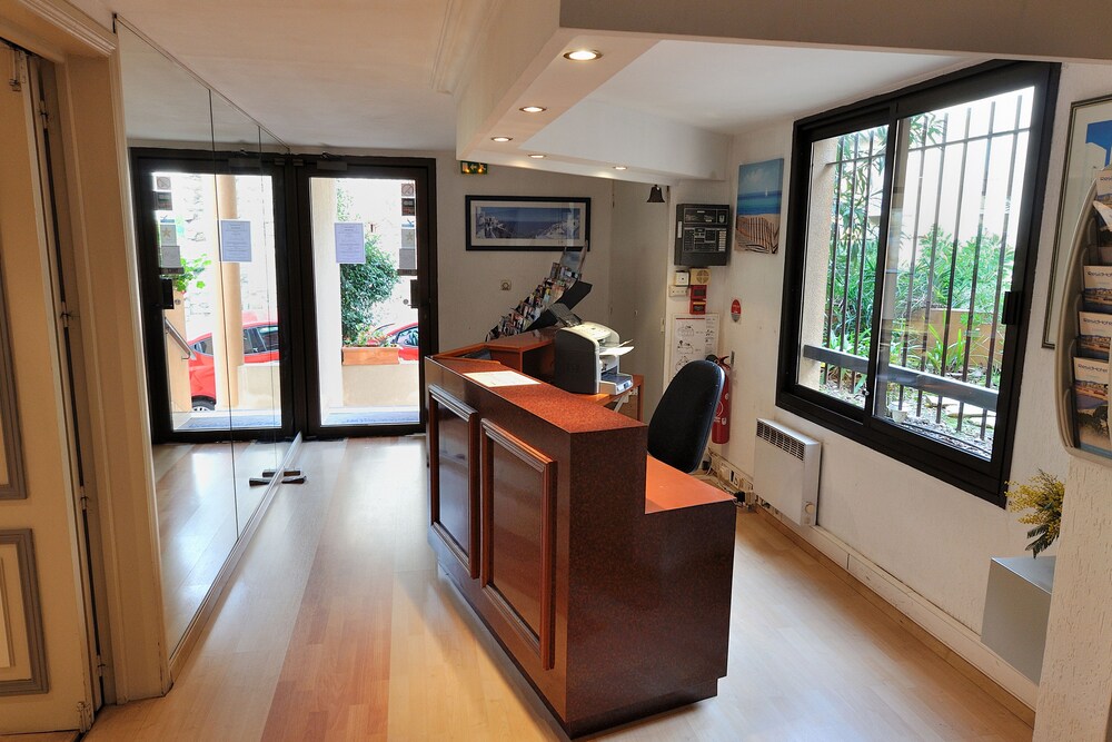 

Milano - Mandelieu La Napoule - Residhotel Les Coralynes