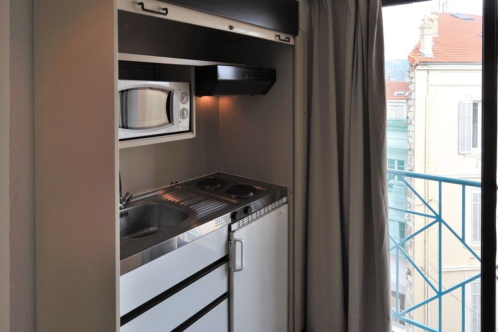 

Bari - Mandelieu La Napoule - Residhotel Les Coralynes