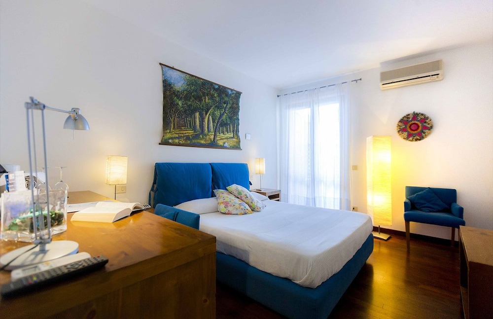 

Ancona - San Vito Lo Capo - Hotel Pocho