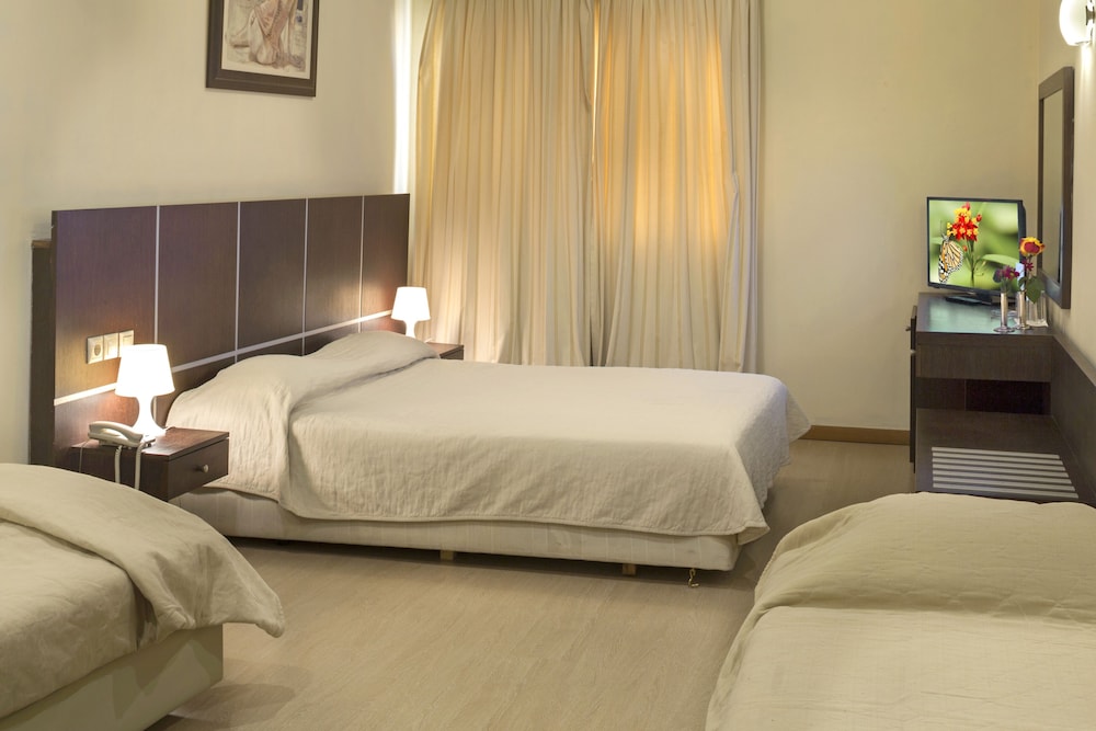 

Bologna - Vouliagmeni - Blue Sea Hotel Alimos