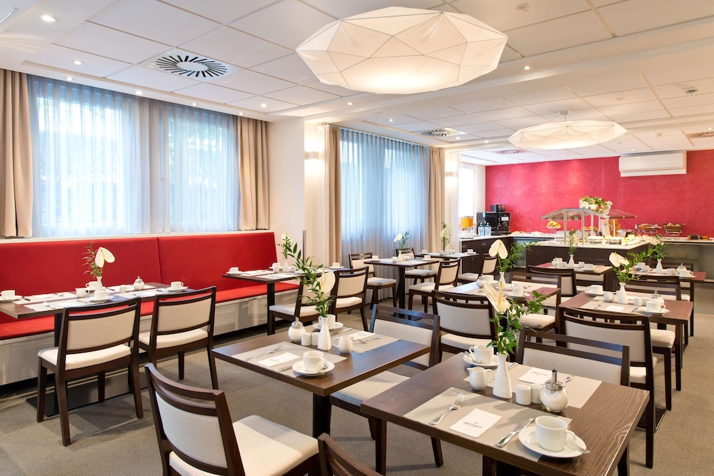 

Roma - Dresda - ACHAT Hotel Dresden Elbufer