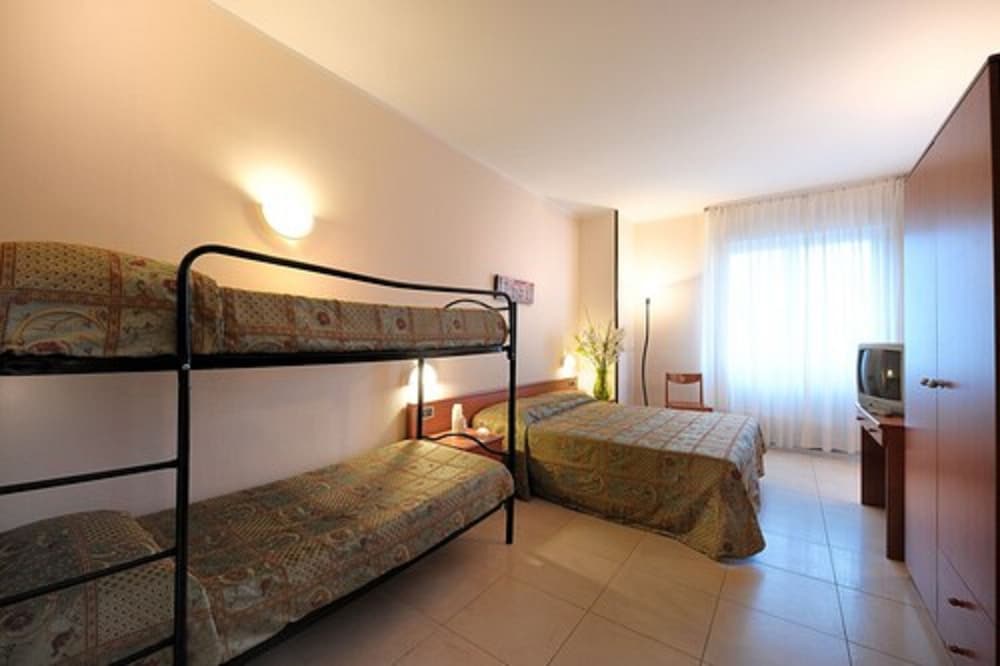 

Milano - Sanremo - Hotel Arma Ristorante