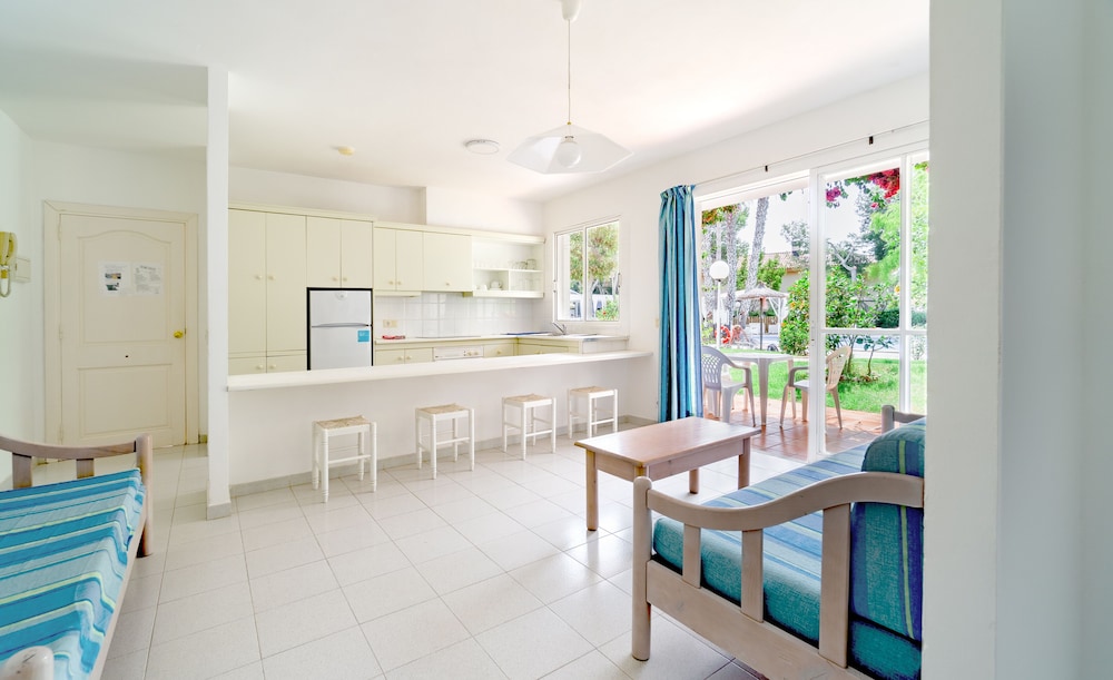 

Roma - Cala Blanca - Club Ciudadela Aparthotel
