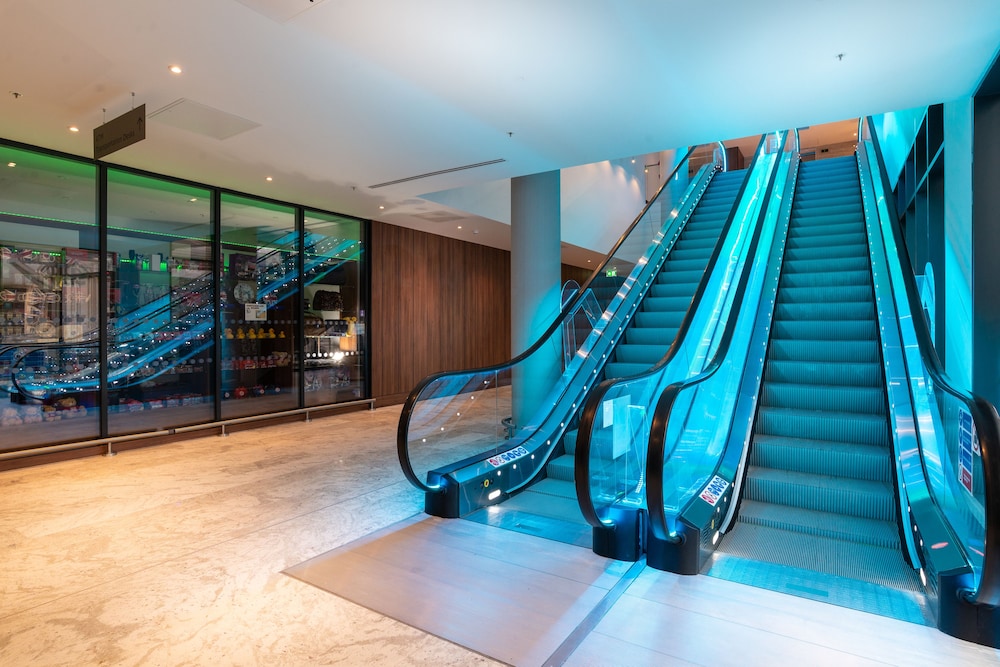 

Roma - Shepperton - Holiday Inn Express London Heathrow T4