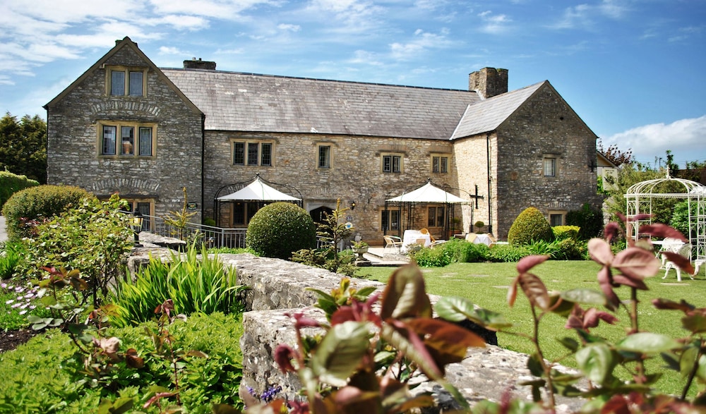 

Milano - Bridgend - The Great House Hotel