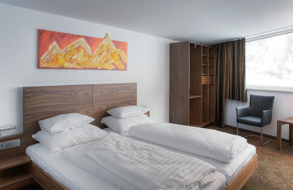 

Catania - St Anton - Pepis Skihotel