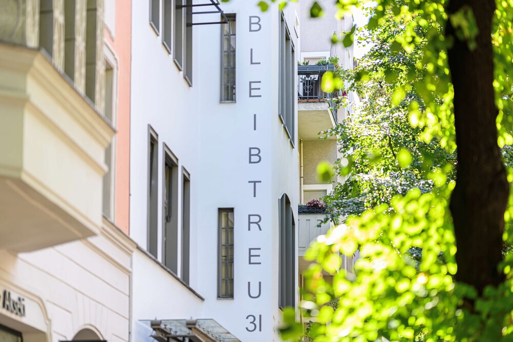 

Milano - Berlino - Hotel Bleibtreu Berlin by Golden Tulip