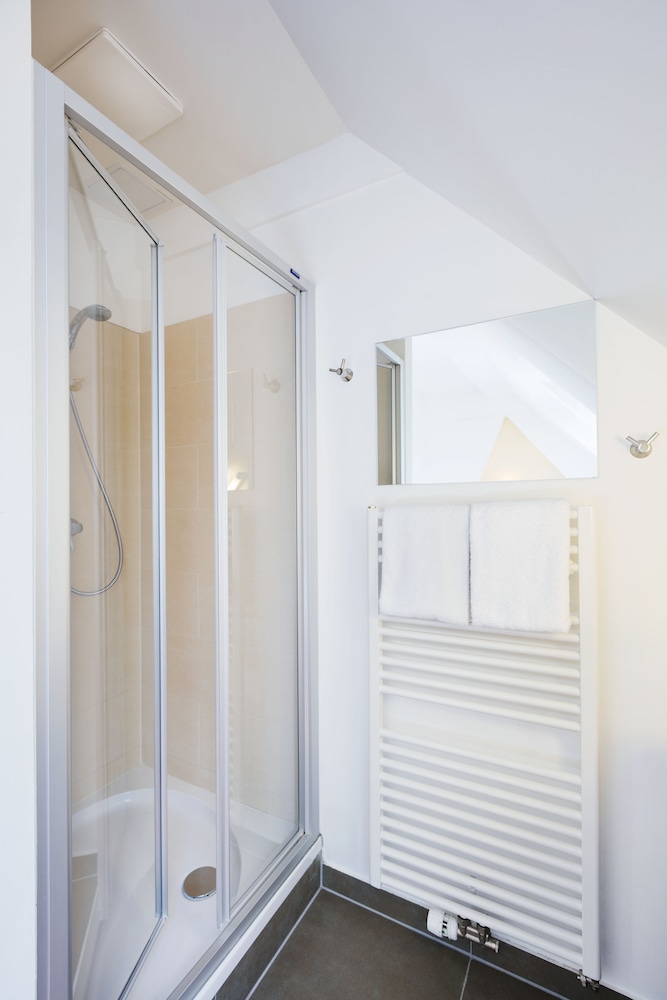 

Alghero - Vienna - Hahn Hotel Vienna
