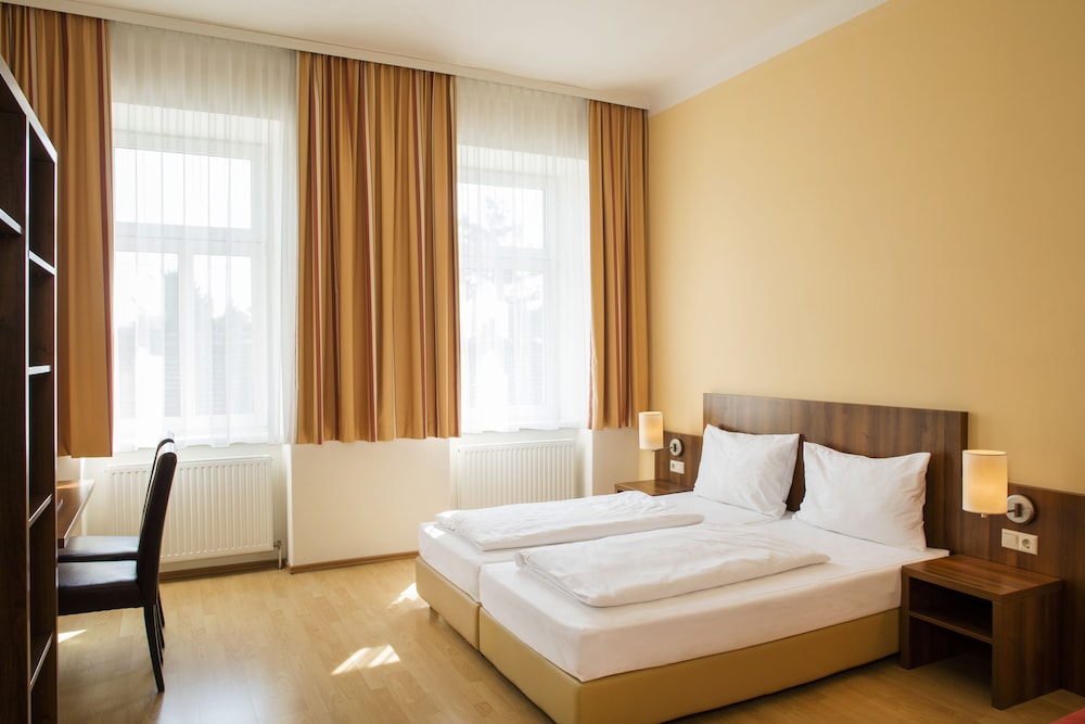 

Genova - Vienna, Aeroporto Internazionale di Vienna - Hahn Hotel Vienna