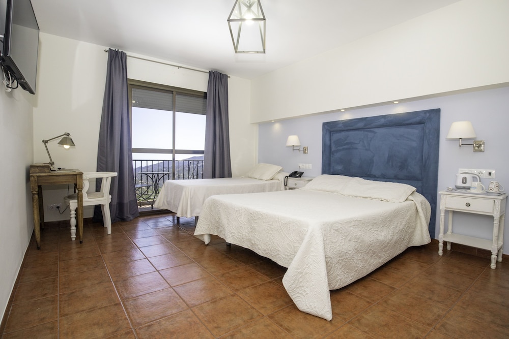 

Milano - Sayalonga - Hotel y Bungalows Balcón de Competa