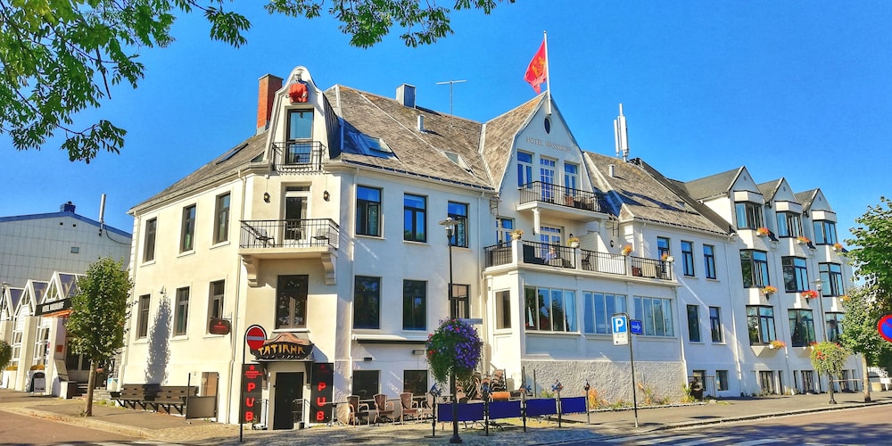 

Pisa - Larvik - Hotel Wassilioff - Unike Hoteller