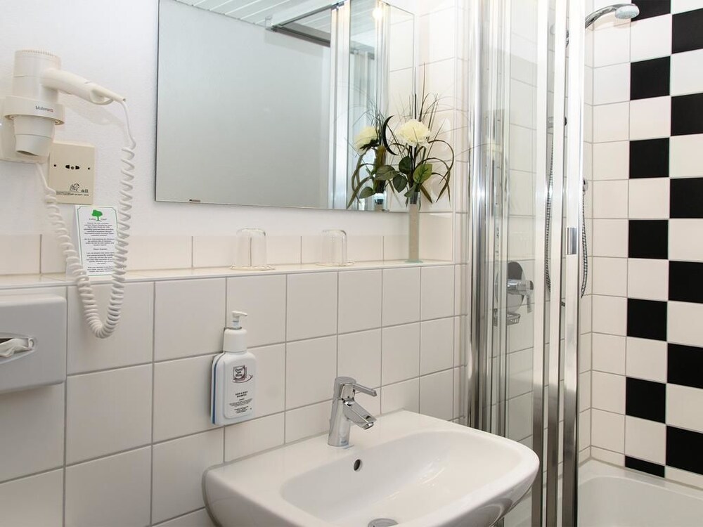 

Bologna - Nördlingen - Arthotel ANA Flair