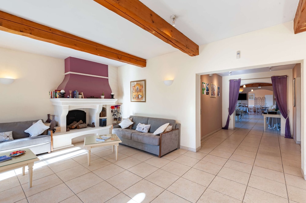 

Roma - Avignone - Residhotel Golf Grand Avignon