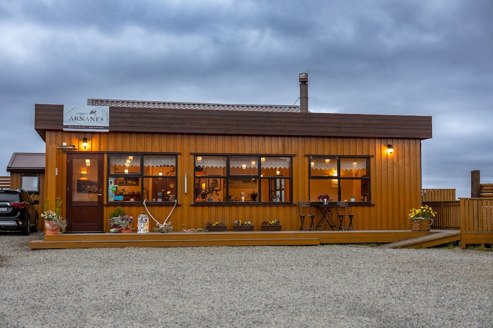 

Milano - Höfn - Árnanes Country Hotel