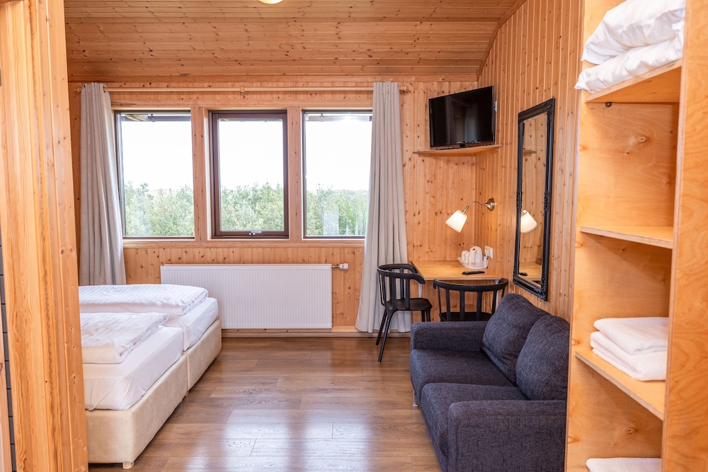 

Milano - Höfn - Árnanes Country Hotel