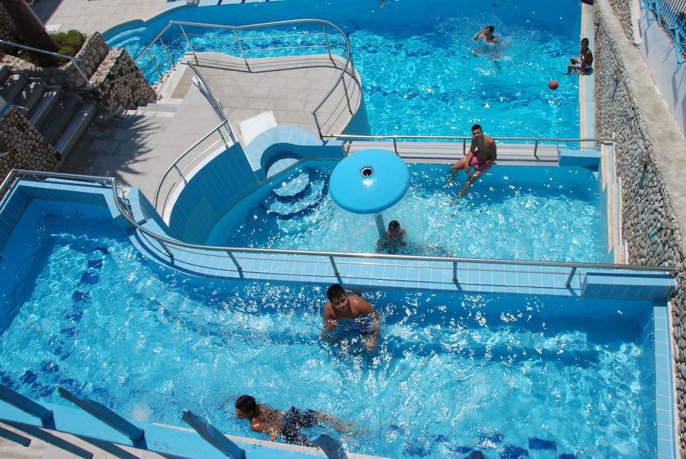 

Lamezia Terme - Sarandë - Olympia Hotel