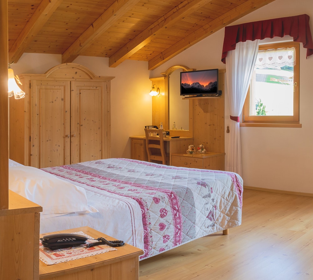 

Napoli - Pinzolo - Hotel Garnì Sant'Antonio con Spa