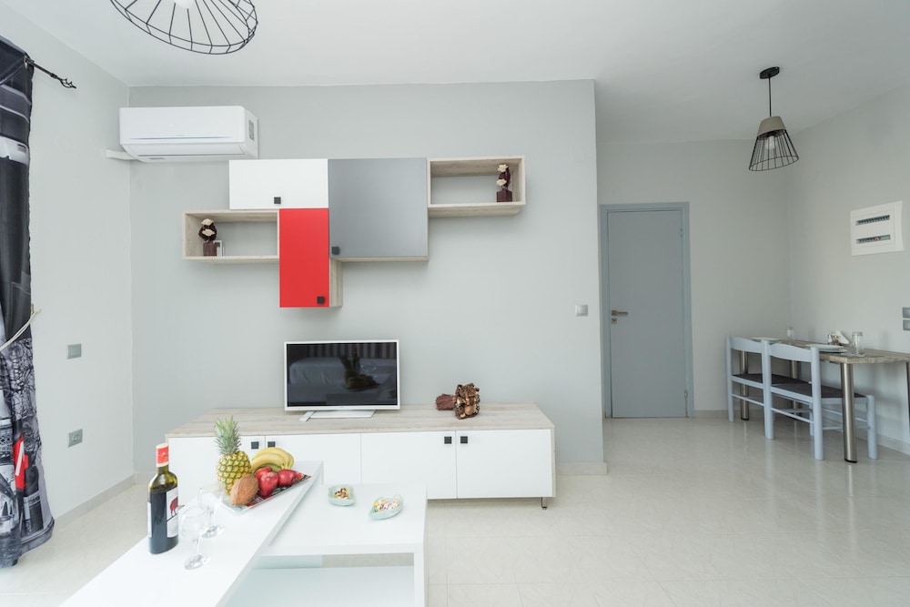 

Roma - Faliraki - Maritina Apartments