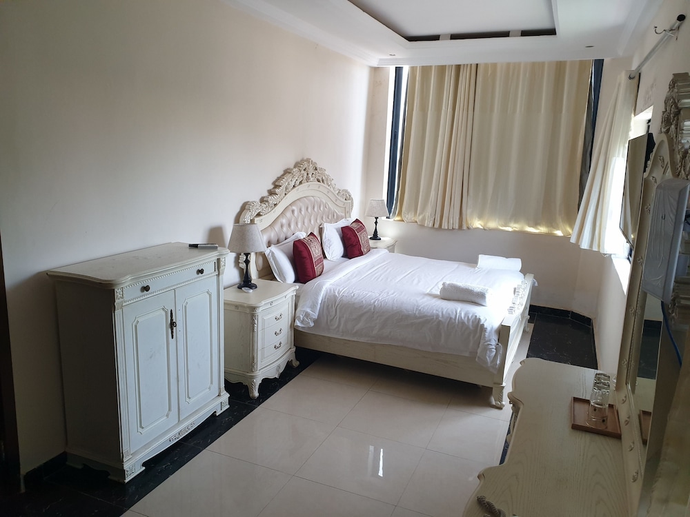 

Milano - Banjul - Metzy Residence Hotel