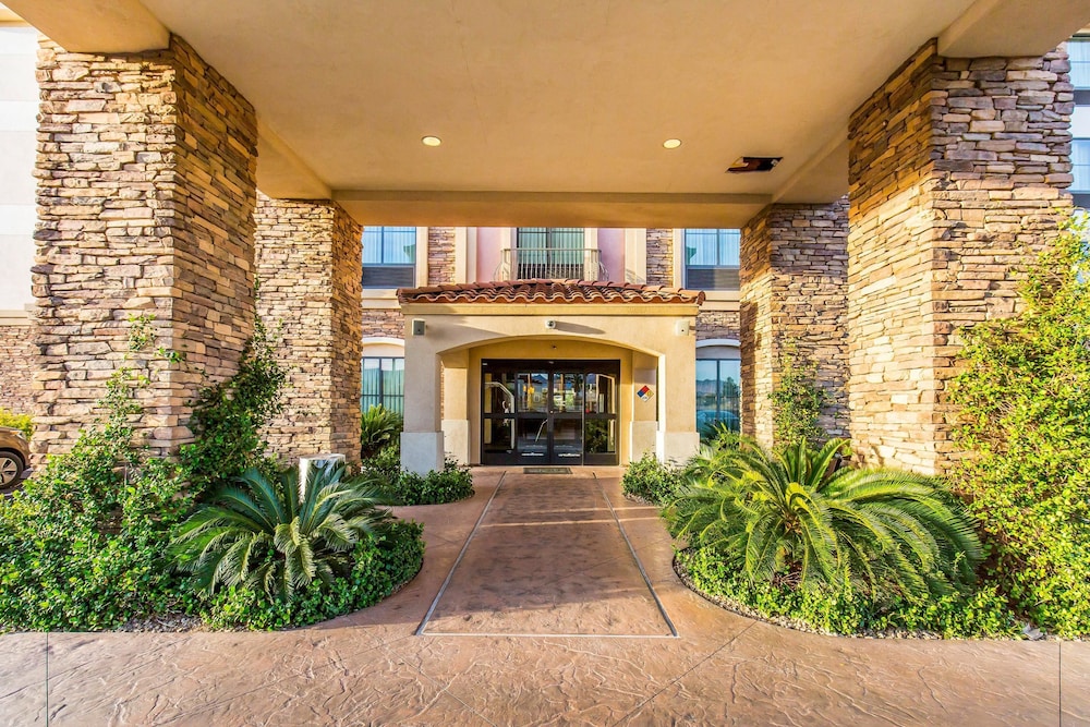 

Milano - Henderson (NV) - Comfort Inn & Suites Henderson - Las Vegas