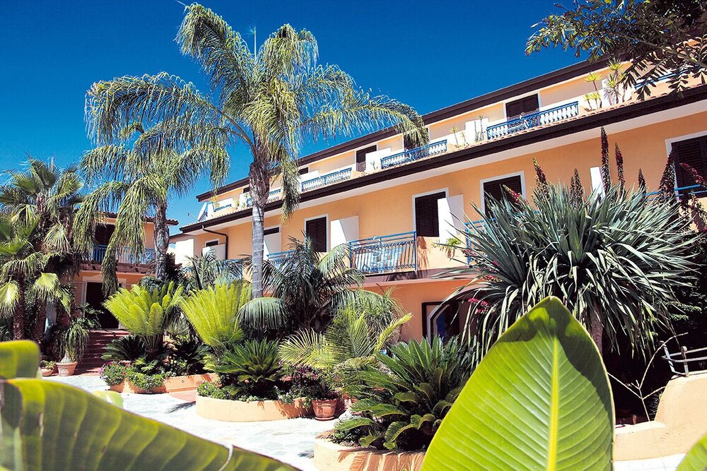 

Verona - Tropea - Residence Esmeraldo