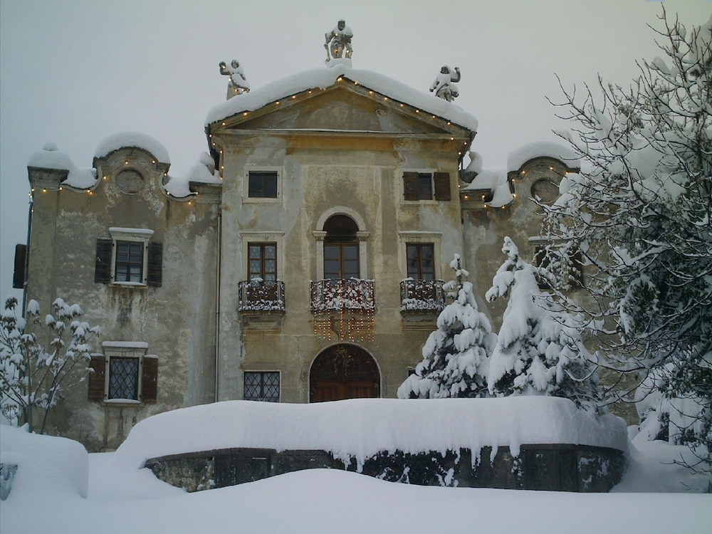 

Cagliari - Trento - Villa Bertagnolli - Locanda Del Bel Sorriso