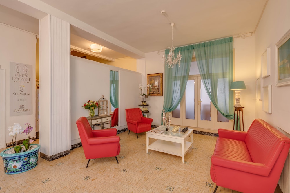 

Milano - Cecina - Hotel Massimo