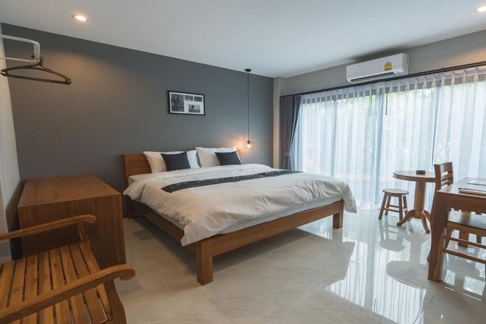 

Roma - Ratsada - The Besavana Phuket - SHA Extra Plus