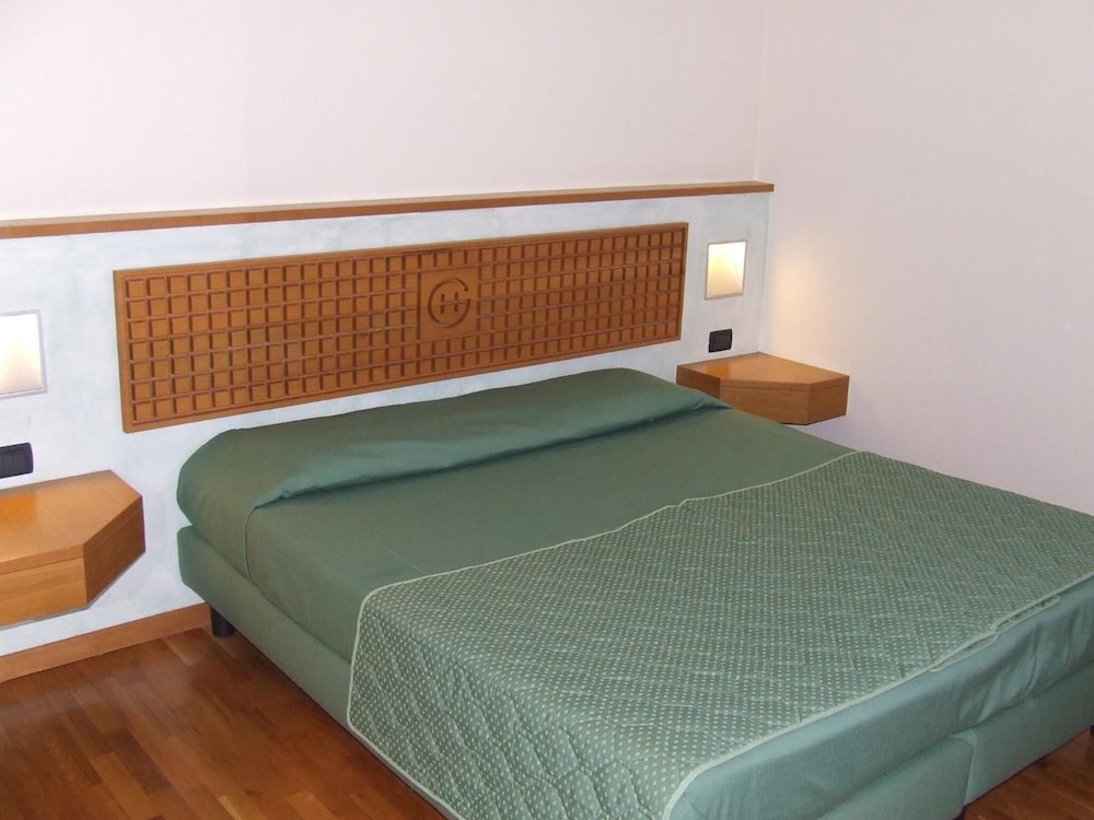 

Milano - Montalcino - Hotel Ghibellino
