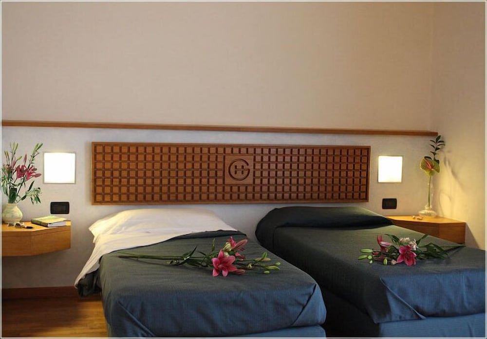 

Palermo - Montalcino - Hotel Ghibellino