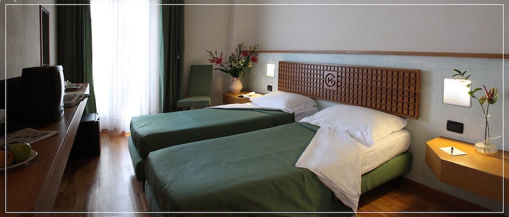 

Bari - Montalcino - Hotel Ghibellino