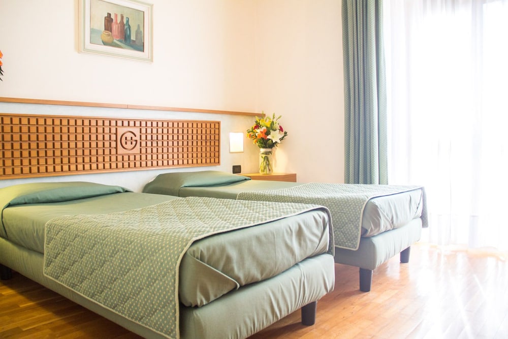 

Milano - Montalcino - Hotel Ghibellino