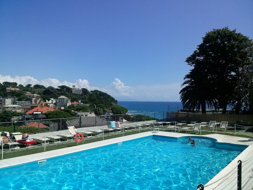 

Venezia - Savona - Hotel Villa Adele