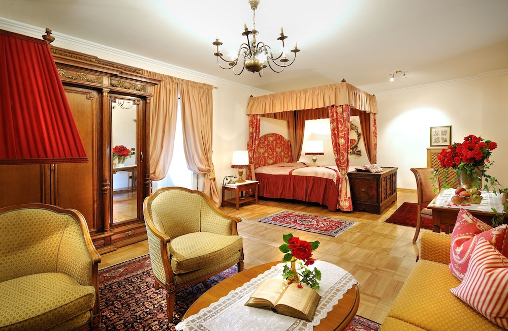 

Roma - Caldaro sulla Strada del Vino - Schloss Hotel Korb
