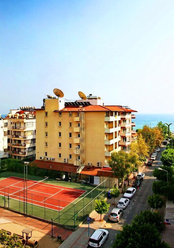 

Bari - Alanya - Alanya Beach Hotel