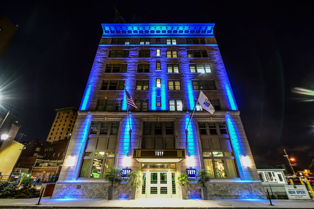 

Roma - Newark (NJ) - TRYP by Wyndham Newark Downtown