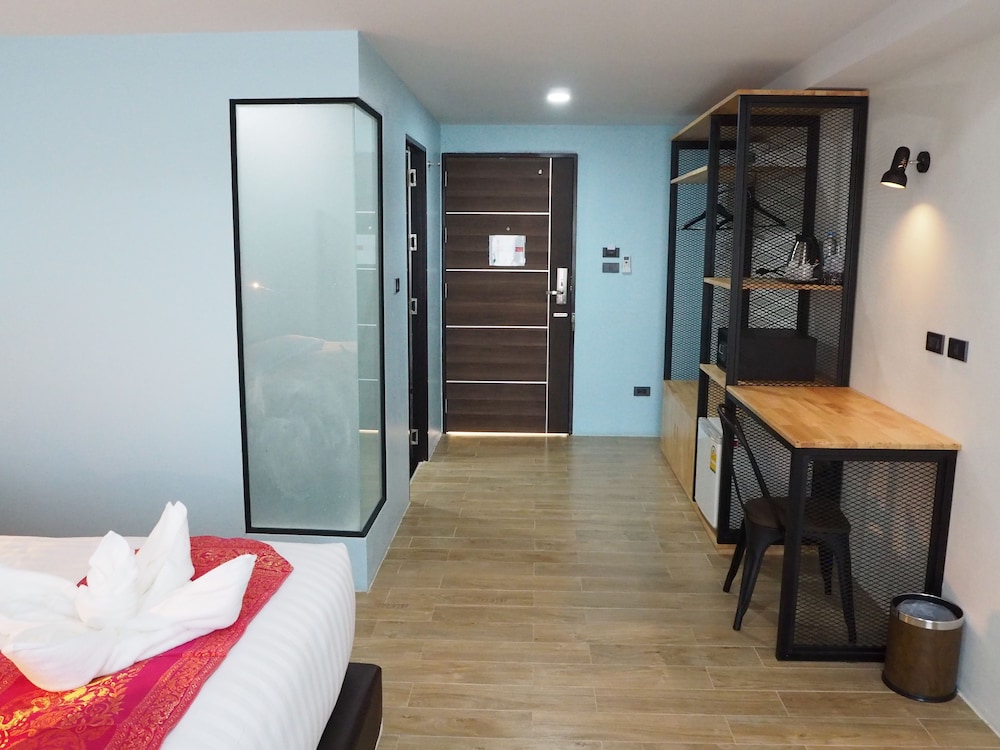 

Roma - Lamai Beach - Samui City Hotel