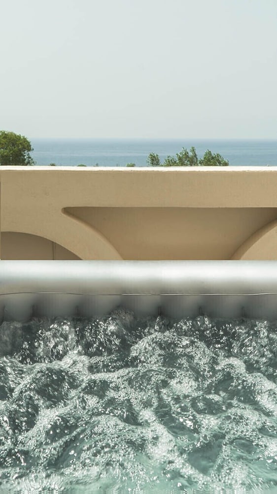 

Brindisi - Perivolos - Leon Lux Apartments