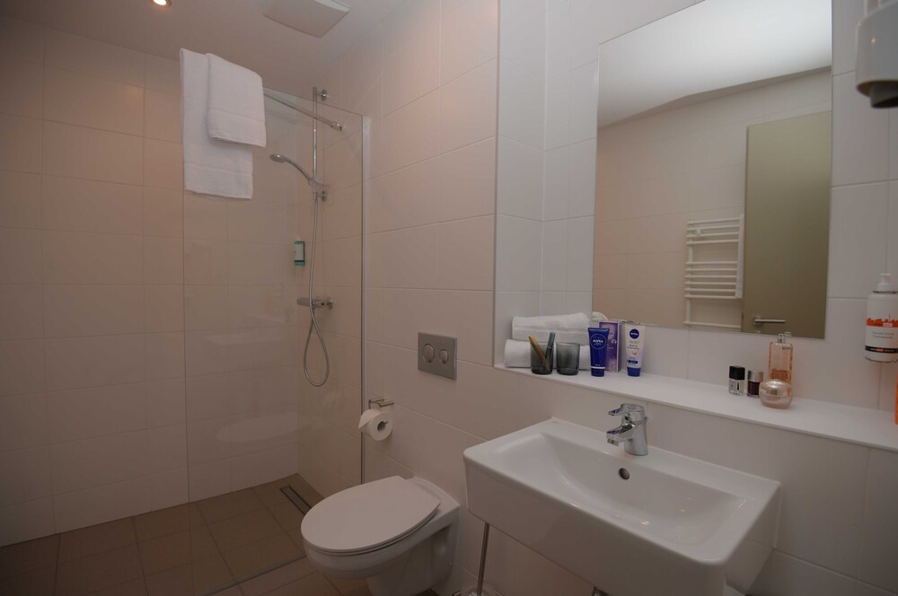 

Pisa - Schönefeld - Motel Plus Schönefeld