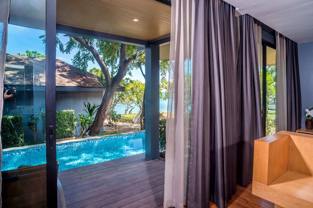 

Milano - Bangrak Beach - Koh Samui - The Bay Samui