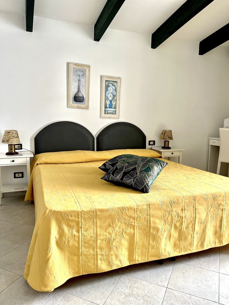 

Roma - SantʼAntìoco - Appartamento Nerium - Cala di Seta