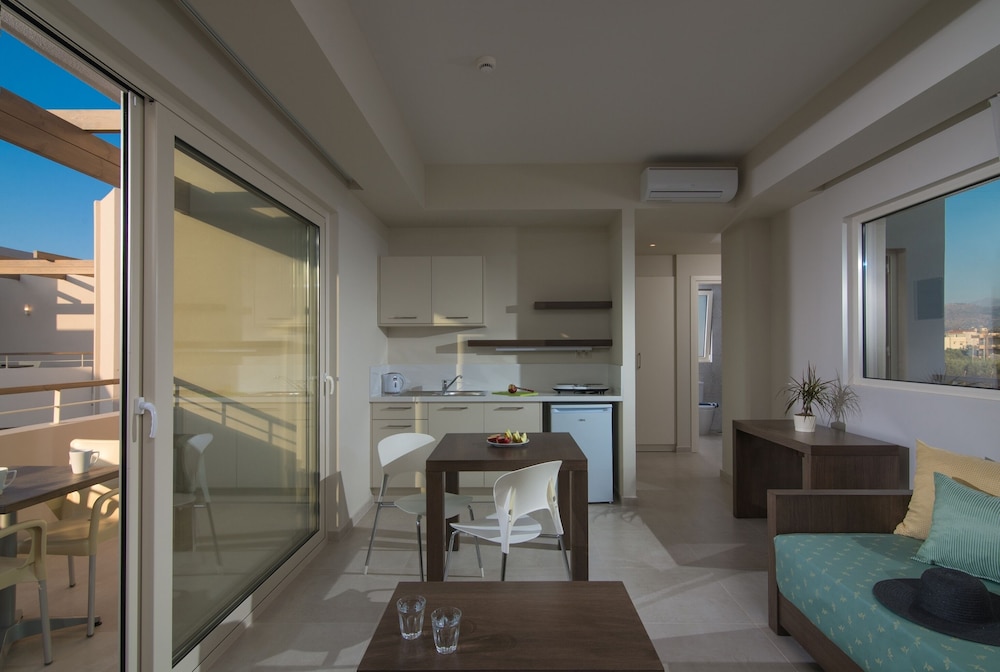 

Venezia - Kokkíni Khánion - Ourania Apartments Hotel