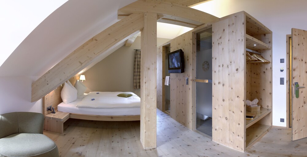 

Lamezia Terme - Bevers - Romantik Hotel Muottas Muragl
