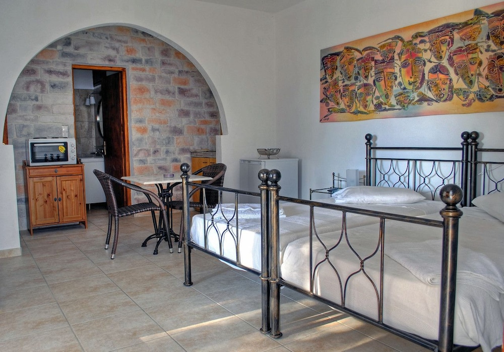 

Venezia - Pirgaki - Naxos Summerland resort