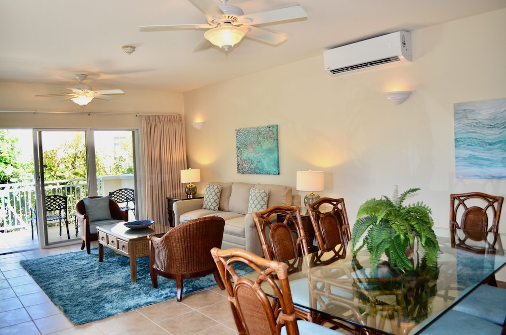 

Roma - Providenciales - Windsong on the Reef