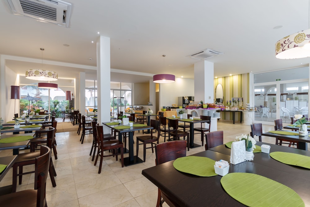 

Bari - Santa Maria,Isola di Sal - Hotel Pontao