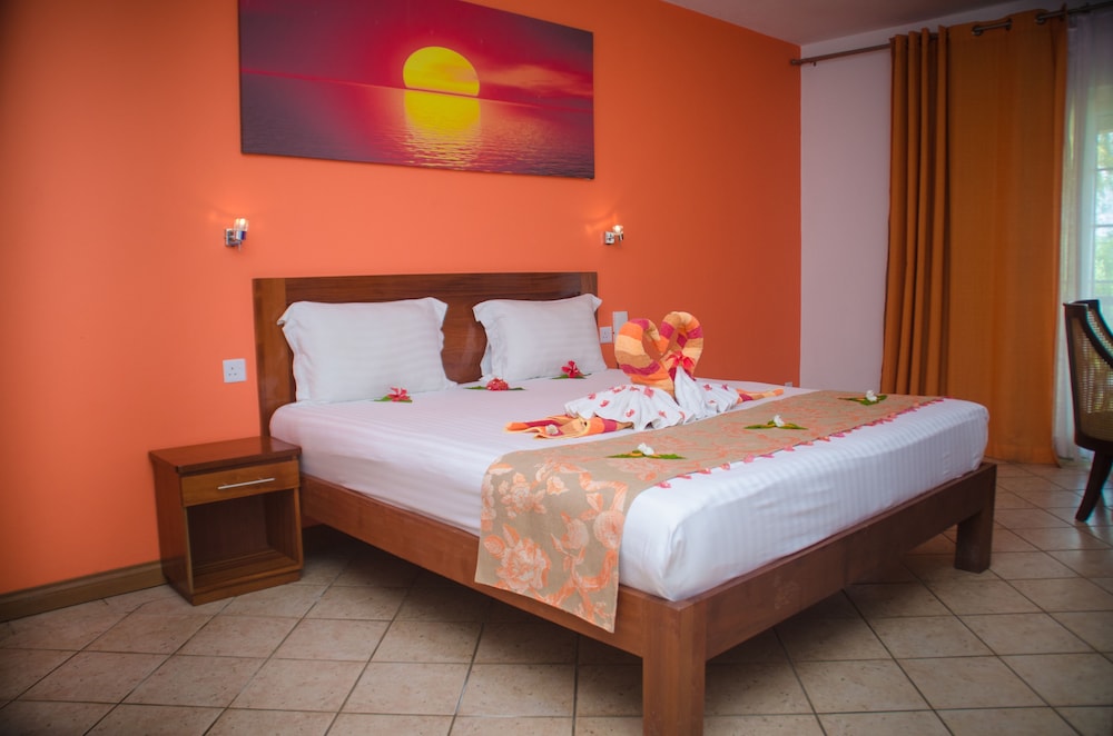 

Roma - Port Chambly - Sunset Reef Resort & Spa